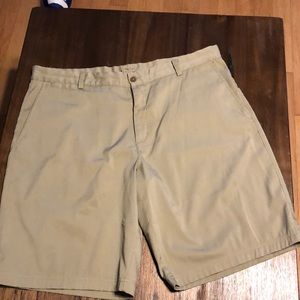 Nike dry fit khaki flat front shorts size 38 GUC